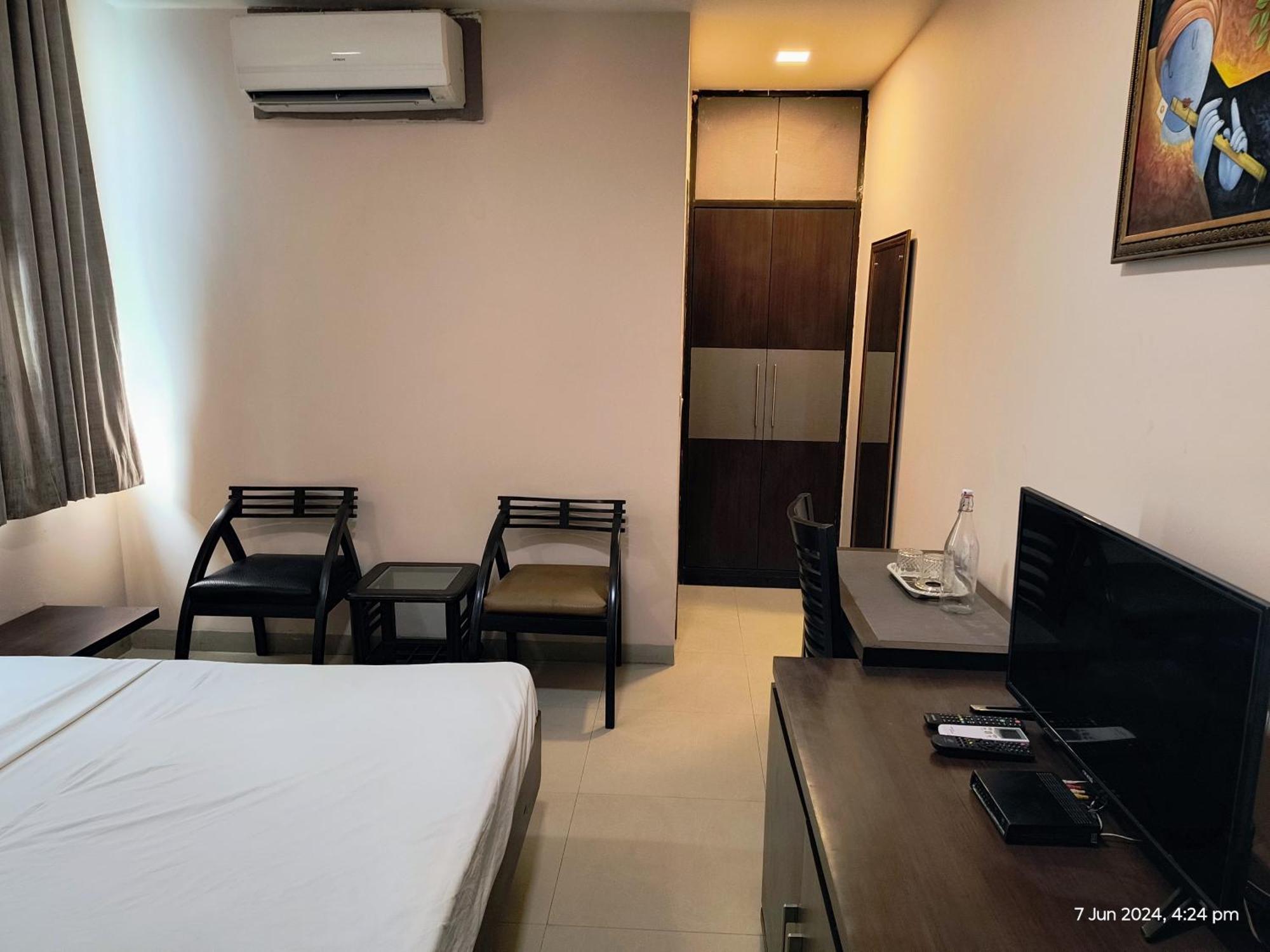 Hotel Mvr Stay By Admire Inn Noida Exterior foto